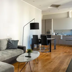 Appartamento 5 Min Duomo Luxury In Brera Design District, Milano