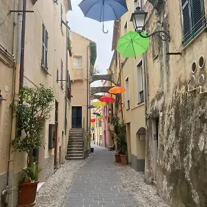 https://casa-margherita-santo-stefano-al-mare.hotelitalianriviera.com