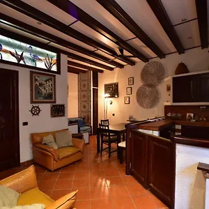 https://casa-lorenza.hotelitalianriviera.com